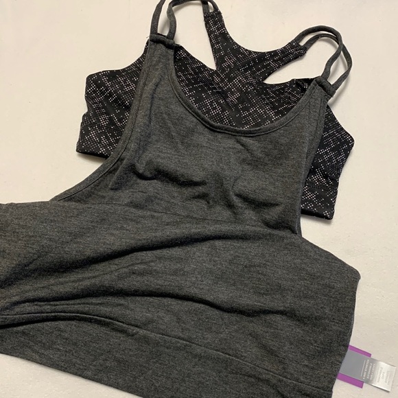 NWT Yoga or Workout Tank Top with built-in Bra size XS - Picture 1 of 6